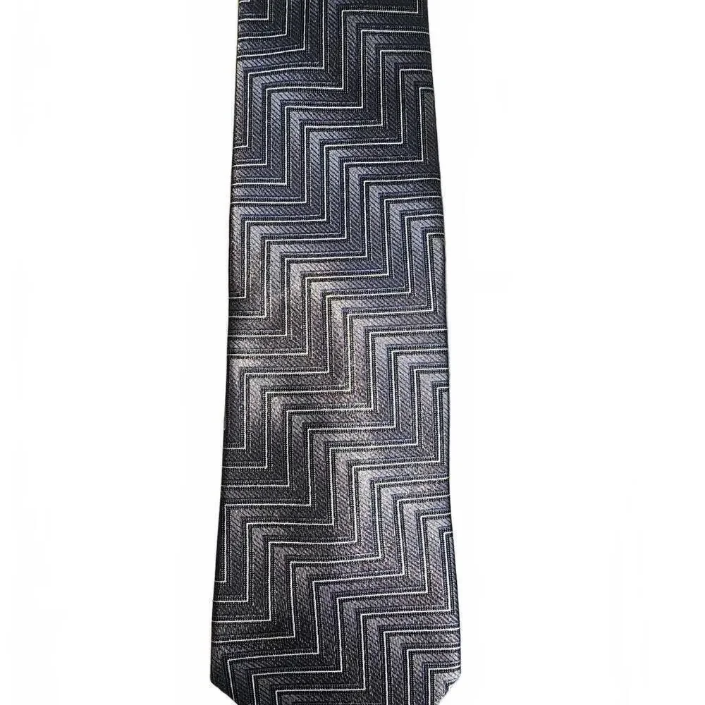 David Taylor Men's Tie with Zigzag Pattern